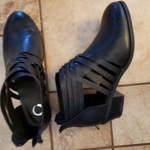 Ladies Black boots, size 10M